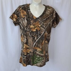 Lincoln Outfitters Real Tree V-Neck Camouflage T-Shirt, Size Large